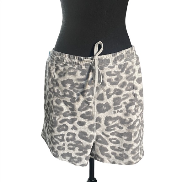 Lucky Brand Shorts - Picture 1 of 10